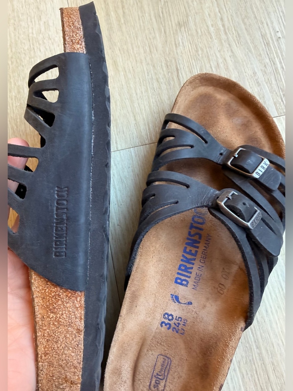 Birkenstock women’s Granada sandals black size 38 or 7.5 - Picture 6 of 6
